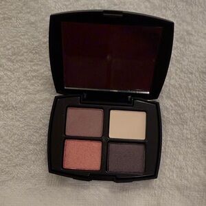 Lancôme Eyeshadow Set in a Compact Case